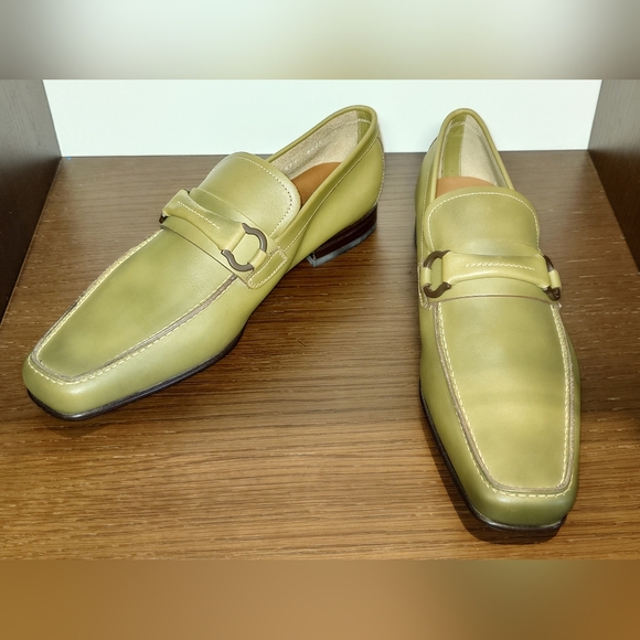 New Salvatore Ferragamo green loafer shoes - Picture 1 of 2